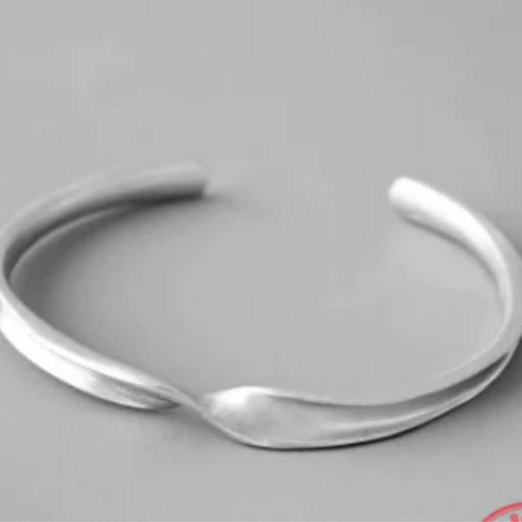 The Soft Wave Bangle